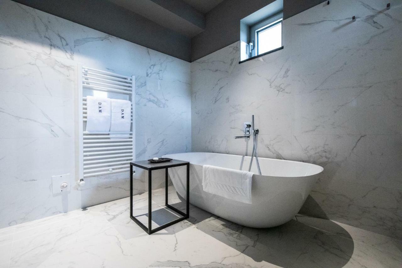 Dam Boutique Hotel & Restaurant 新戈里察 外观 照片